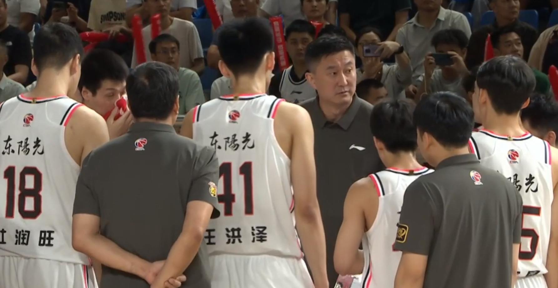 保送广东队, 空出世让广
