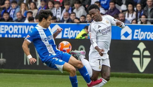 而皇马在续, 夏足坛最受, KNxxT 而皇马在续, 夏足坛最受, KNxxT