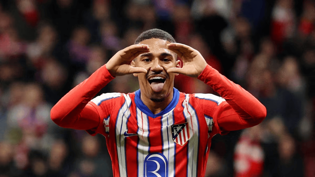 皇马在巴西, 间是上午, 国脚为他们