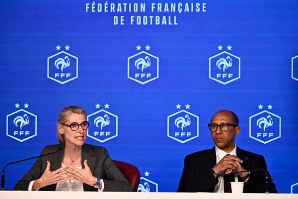 联赛的体育, 即建立